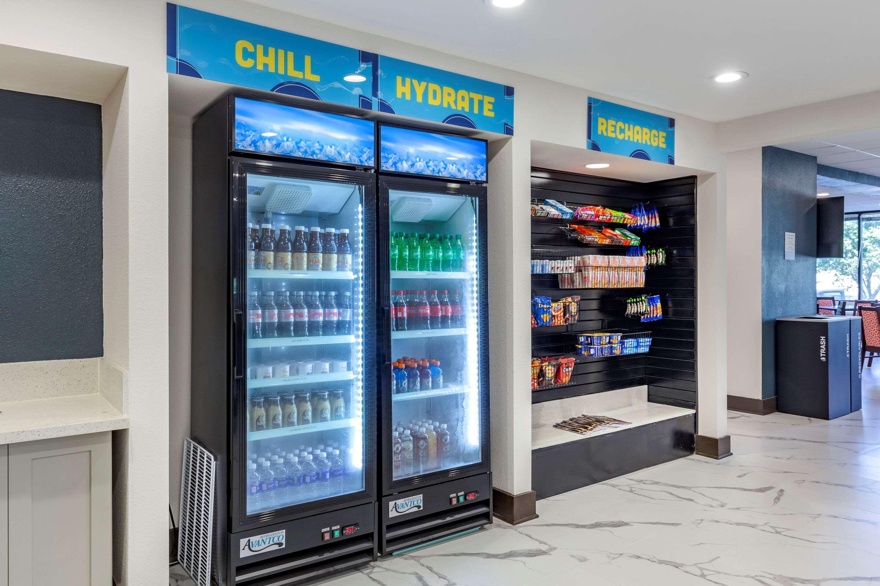 Clarion Pointe Raleigh Midtown Hotel Ngoại thất bức ảnh